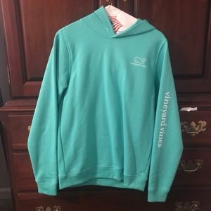 Vineyard Vines sweatshirt